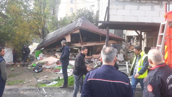 Pendik'te bir evde patlama: 1 yaralı