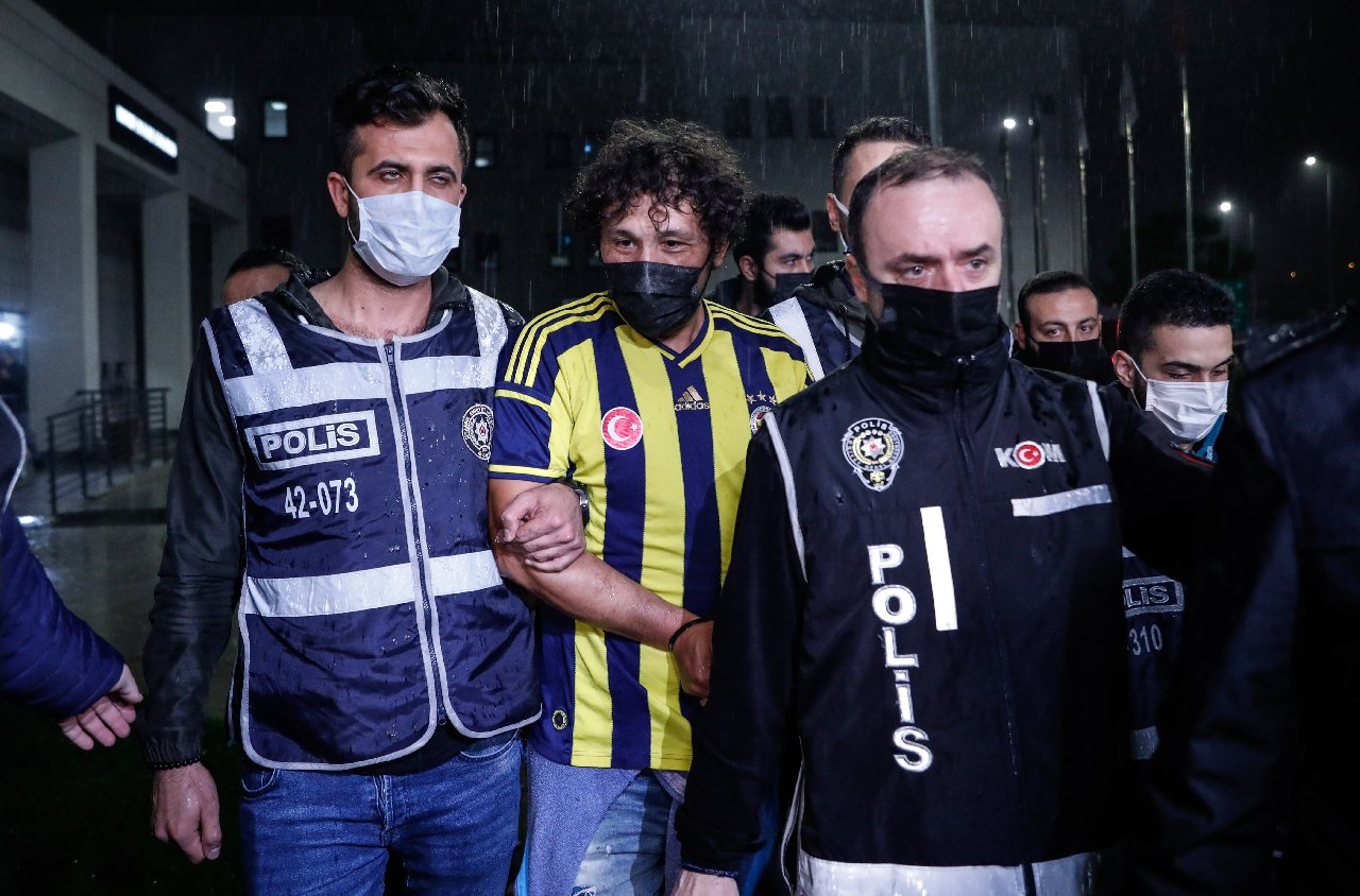 İstanbul Emniyeti'nden Fenerbahçe forması özrü:  "Taraftarın hassasiyetini anlıyor ve aynı hassasiyeti paylaşıyoruz"