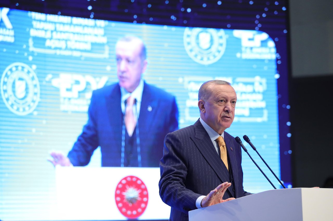Erdoğan'a göre nükleer santrale karşı çıkmak "gaflet"