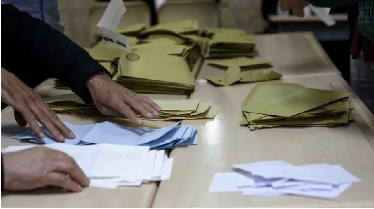 Son seçim anketi: AKP ve CHP başa baş, İYİ Parti yüzde 14'ün üzerinde