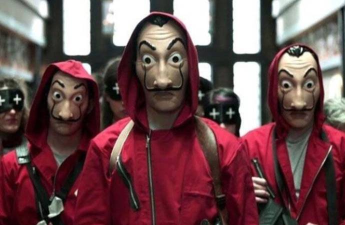 Üst düzey bankacı, “La Kasa Da Para Yok” görselini paylaştı, işten atıldı