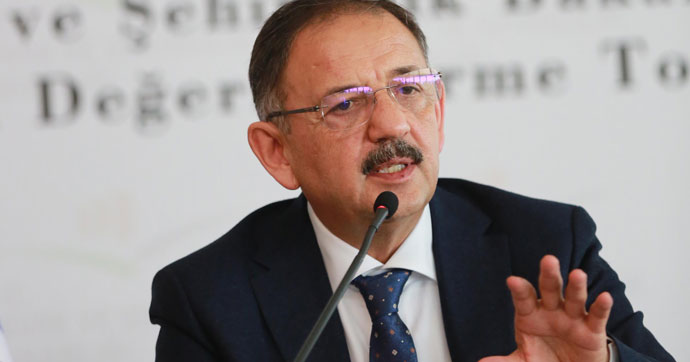 AKP Genel Başkan Yardımcısı Özhaseki: LGBTİ'lere saygı duymak dışında elimizden bir şey gelmez