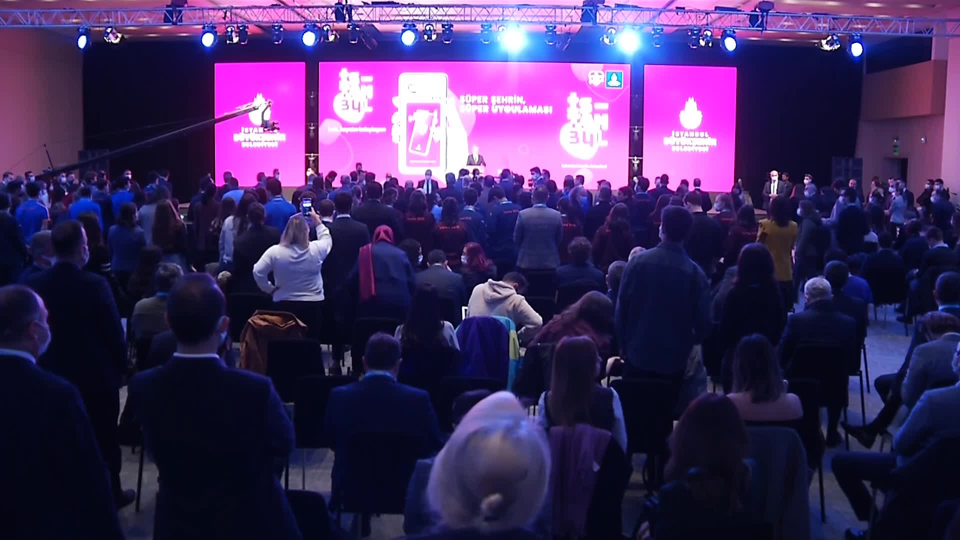 İmamoğlu "İstanbul Senin" uygulamasını tanıttı