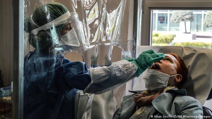 Dünya Sağlık Örgütü: "Önlem alınmazsa mart ayına kadar Avrupa'da 500 bin kişi ölebilir"