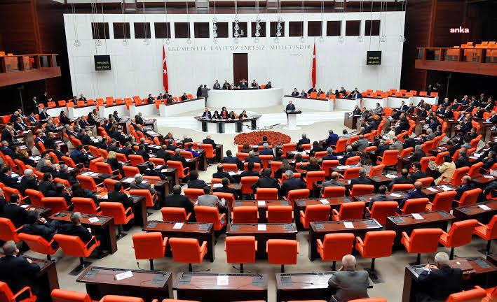 Meclis'ten geçen 5. yargı paketinde neler var?