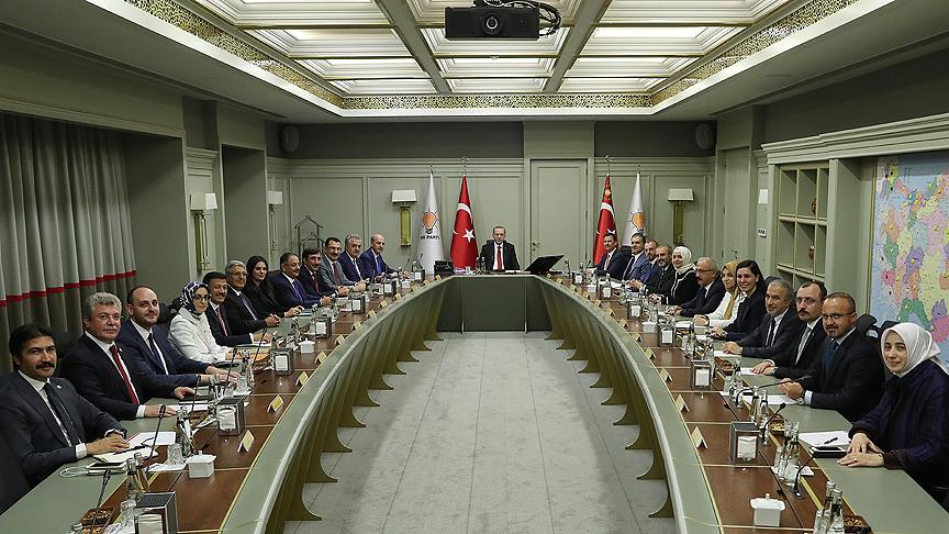 Kulis: AKP faiz düşürmede kararlı