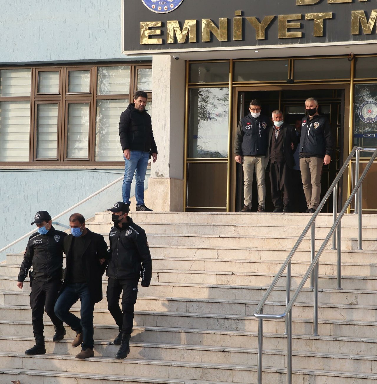 Kan davası cinayetine 4 ilde operasyon, 7 tutuklama