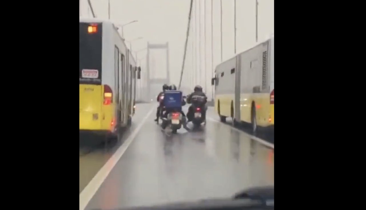 İki metrobüs motokuryelere kalkan oldu, sosyal medya alkışladı: Dayanışma yaşatır