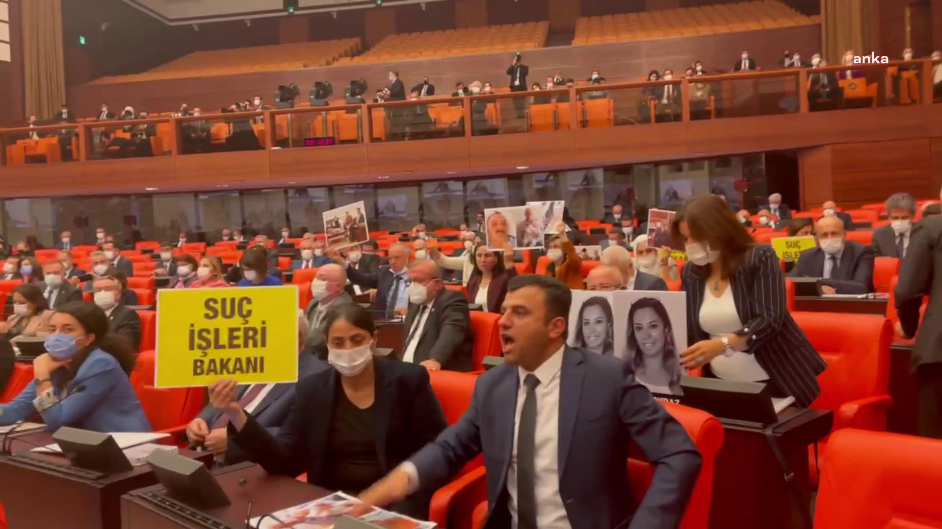 HDP'den Bakan Soylu'ya pankartlı protesto