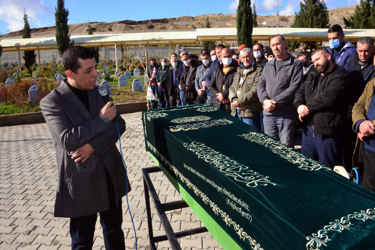Yurtta başı kesilerek katledilen Mehmet Sami Tuğrul'un babası: "Konakladığı eller emin ellerdi, şahsın kriz anına denk geldiği için olan bir vahşet"