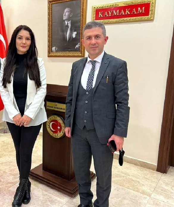 Bodrum Kaymakamı'ndan inşaat işçisini iş kıyafetiyle dolmuşa almak istemeyen şoförü çeken Eker'e teşekkür