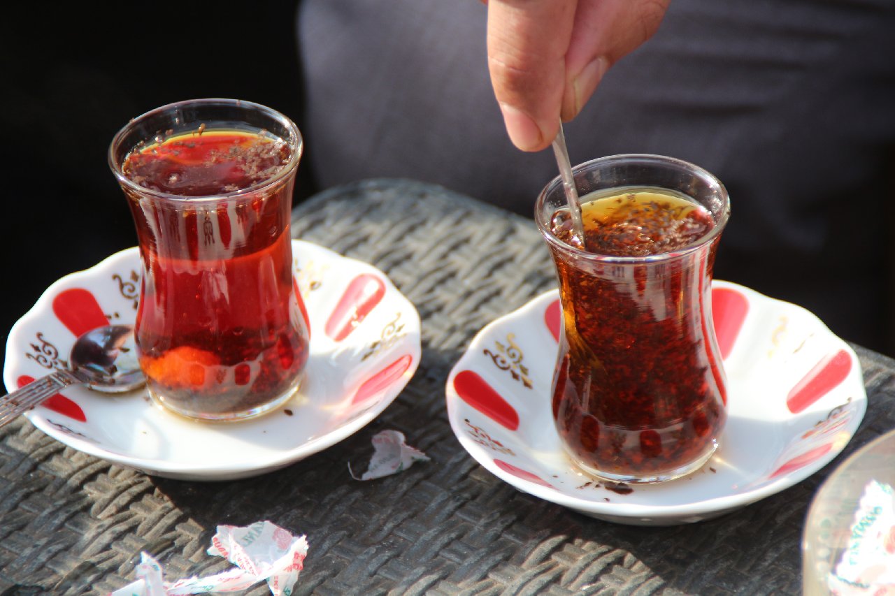 Çay sunum şampiyonu: Çay demleme sırasında genellikle doğru bilinen bir yanlış var...