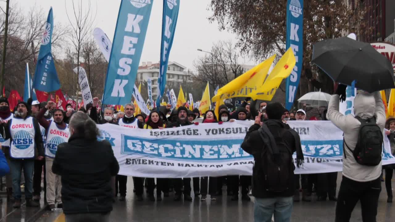 Ankara ve İstanbul'daki "Geçinemiyoruz" eylemlerinde erken seçim çağrısı