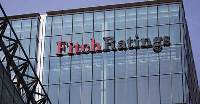 Fitch: Türkiye bankaları kurda oynaklığa karşı kırılgan