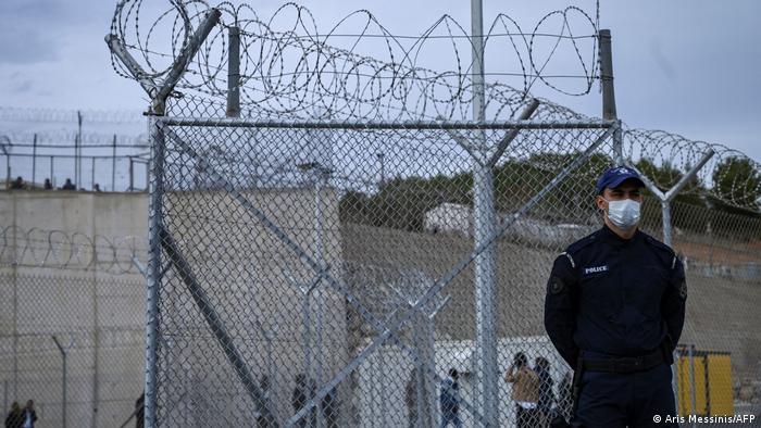 Pro Asyl: "Yunanistan sığınmacılara yapılan ödemeleri durdurdu, onları açlığa terk etti"