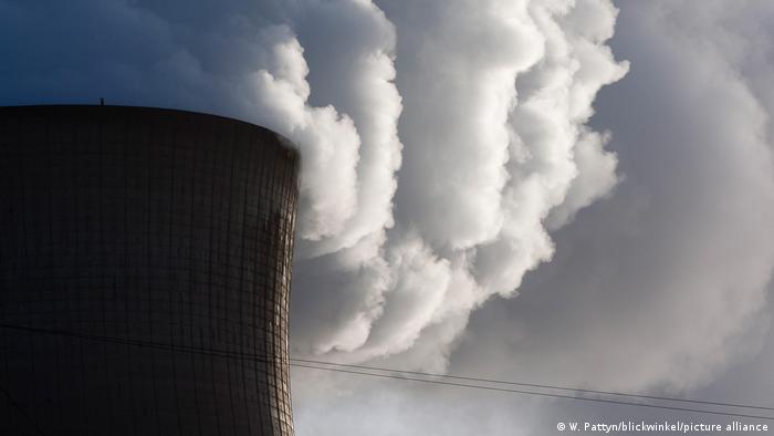 Almanya 3 nükleer santrali daha kapattı