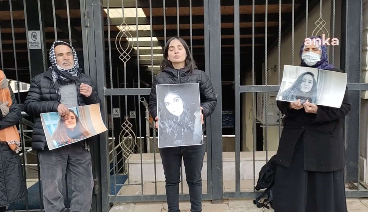Gülistan Doku’nun ailesi adliye önünde eylem başlattı
