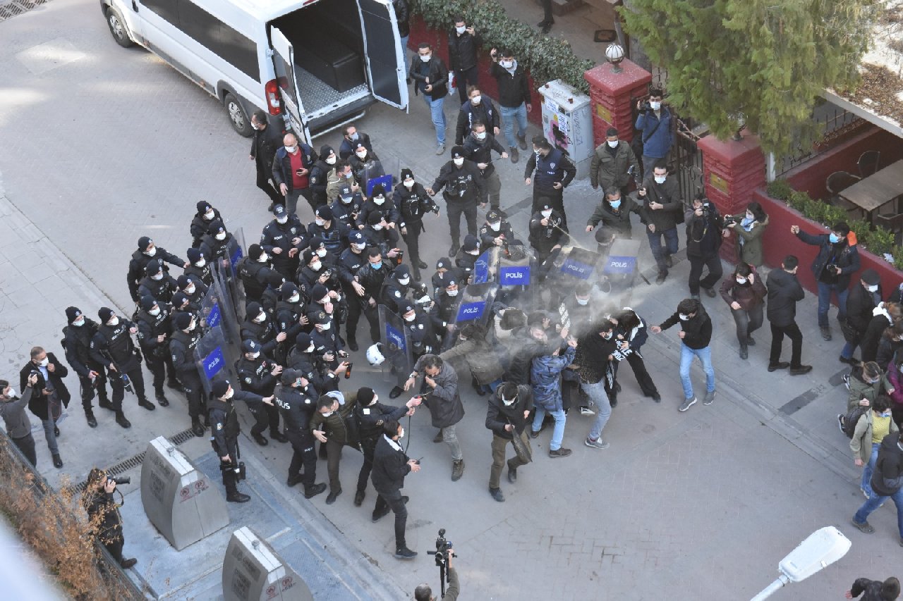 Ankara'da Boğaziçi Üniversitesi öğrencilerine destek eyleminde 22 gözaltı
