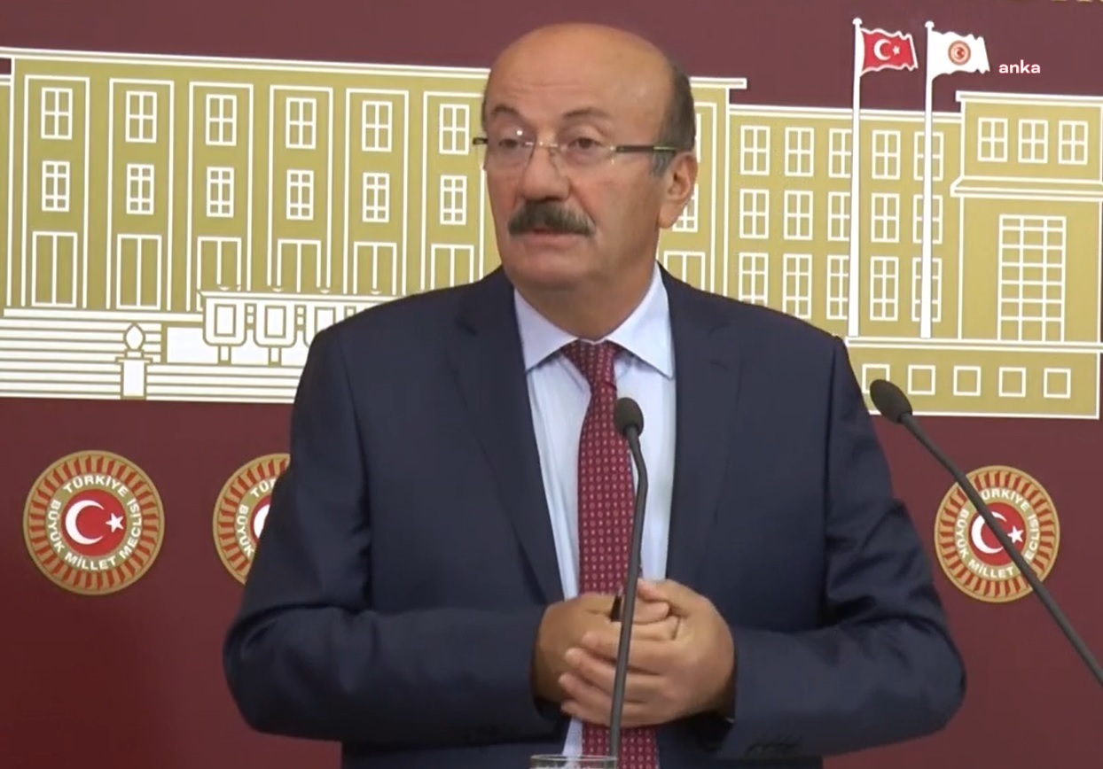 CHP'li Bekaroğlu: "Yiğit Bulut'un Free Shop’tan yaptığı alışveriş soruşturulsun"