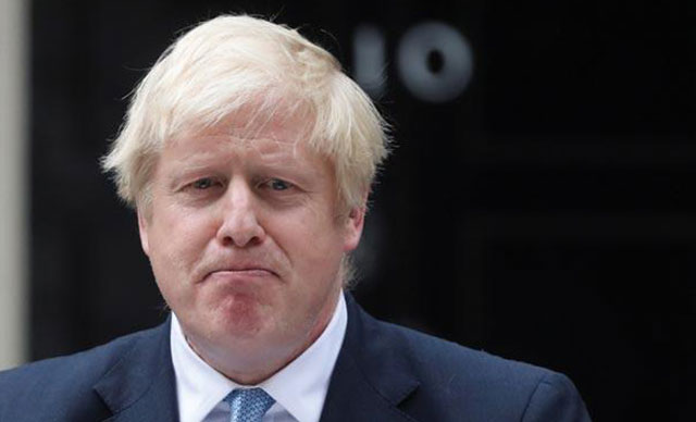 İngiltere Başbakanı Johnson, pandemi kısıtlamaları sırasında partiye katıldığı için özür diledi