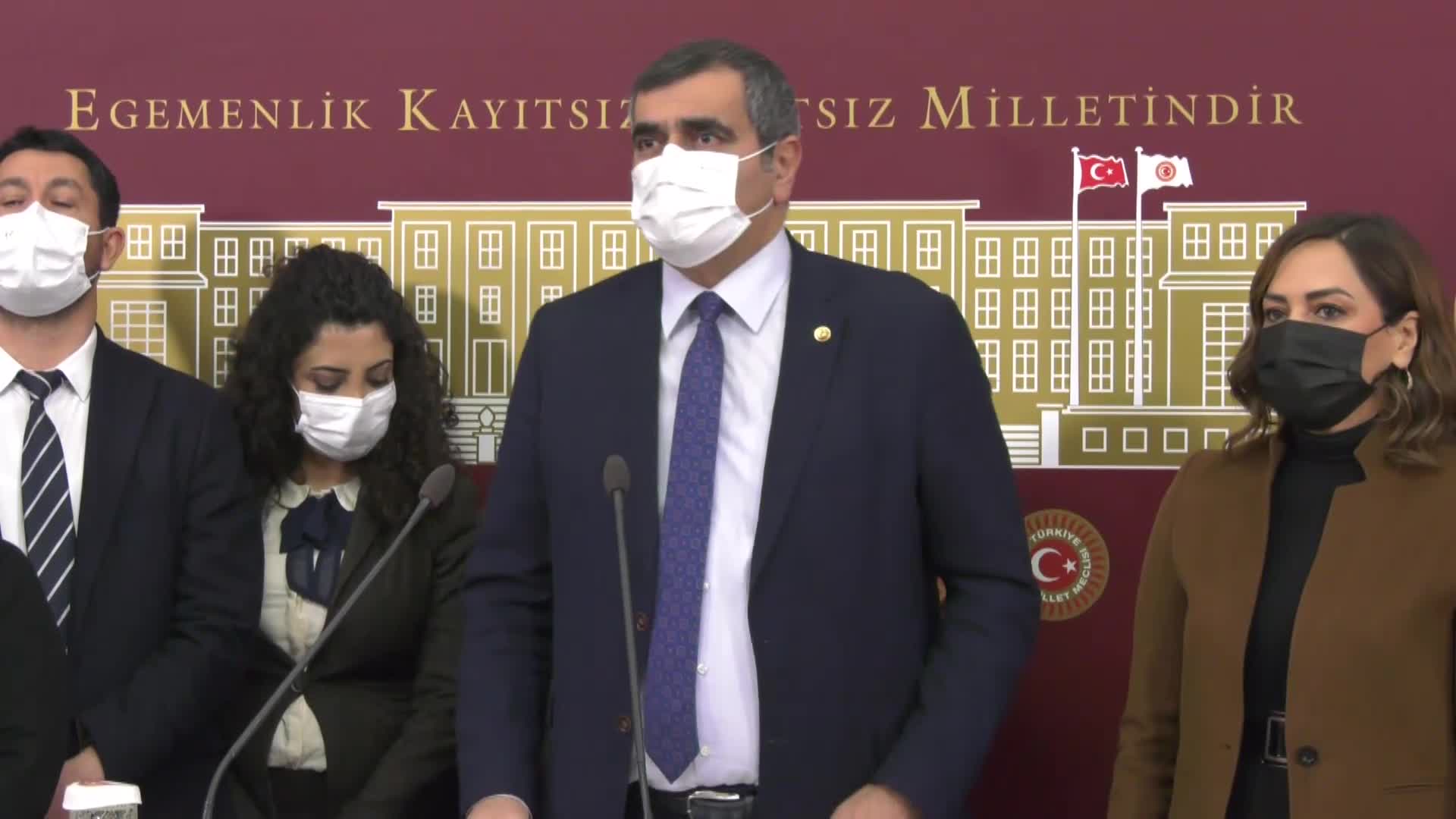 CHP, HDP ve İYİ Parti'den sağlık çalışanlarının haklarının verilmesi için çağrı