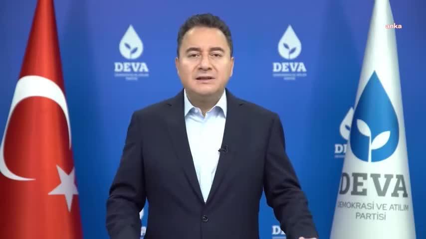 Babacan'dan Sezen Aksu'ya destek: "Hedef alınması kabul edilemez"