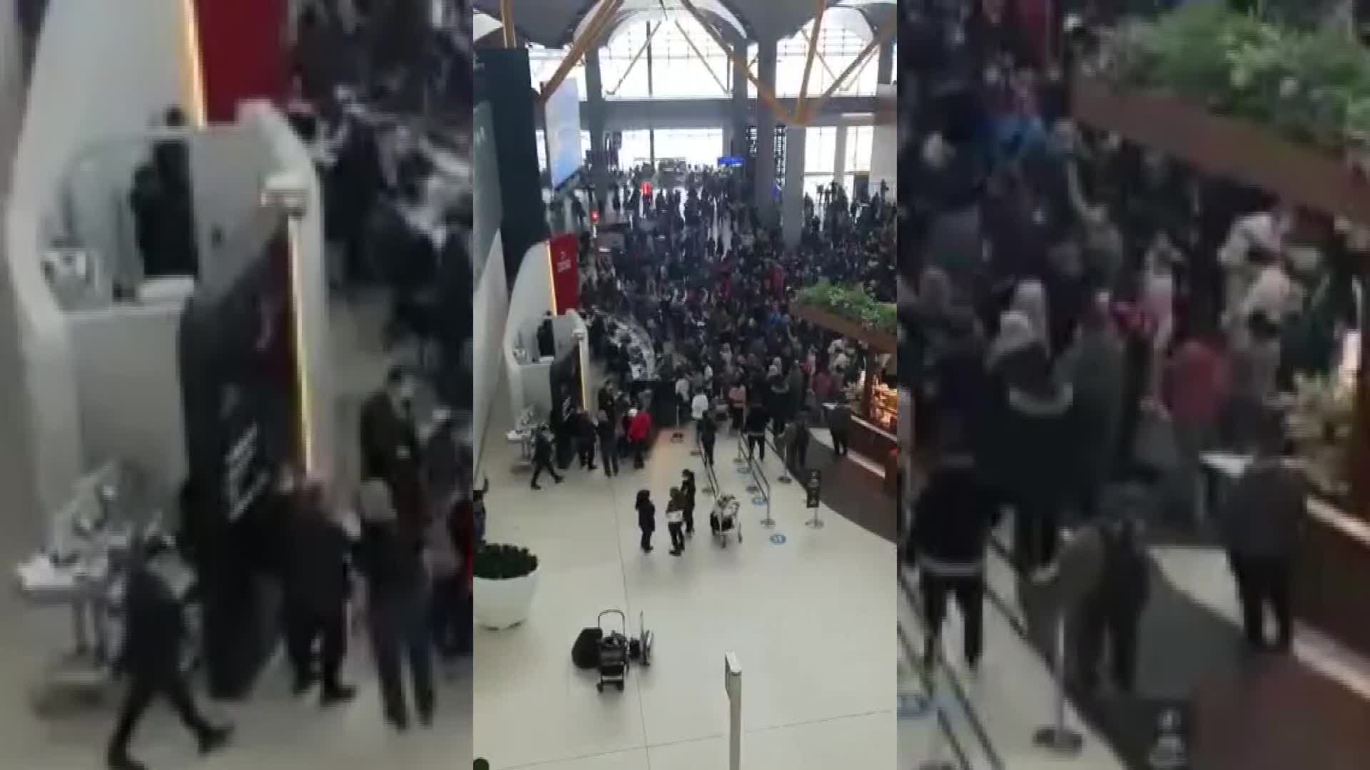 İstanbul Havalimanı'nda turistlerden "We need hotel" protestosu