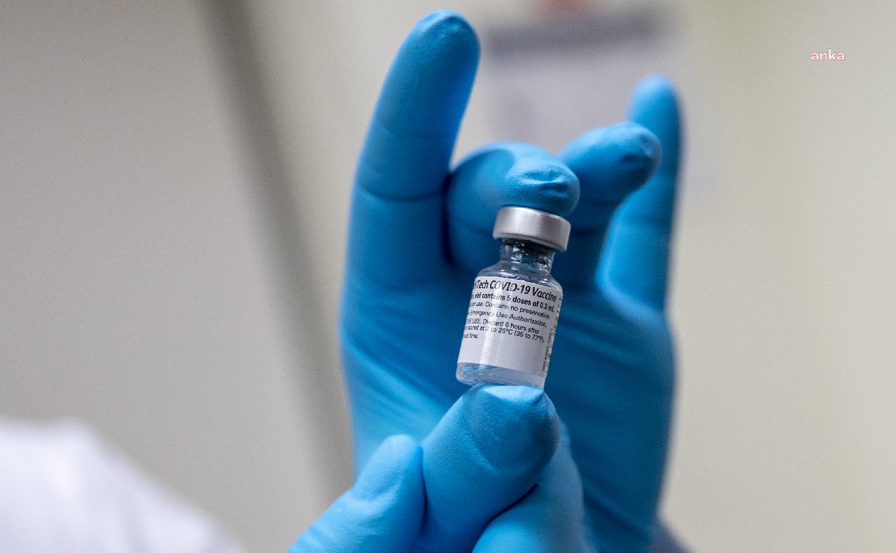 Pfizer ve BioNTech'ten omicron varyantına özel aşı çalışması