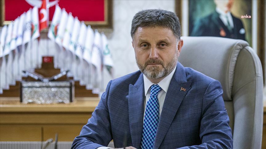 Tarım Kredi Kooperatifleri  Genel Müdürü Fahrettin Poyraz, görevden alındı