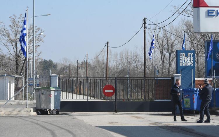 Edirne'de Yunanistan sınırında 12 göçmen donarak öldü, Soylu göçmenlerin Yunanistan sınırından geri itildiğini söyledi