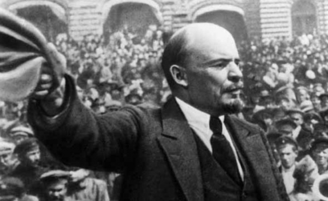 Ukrayna'da Lenin ve Stalin'den alıntı yapan kişiye hapis cezası