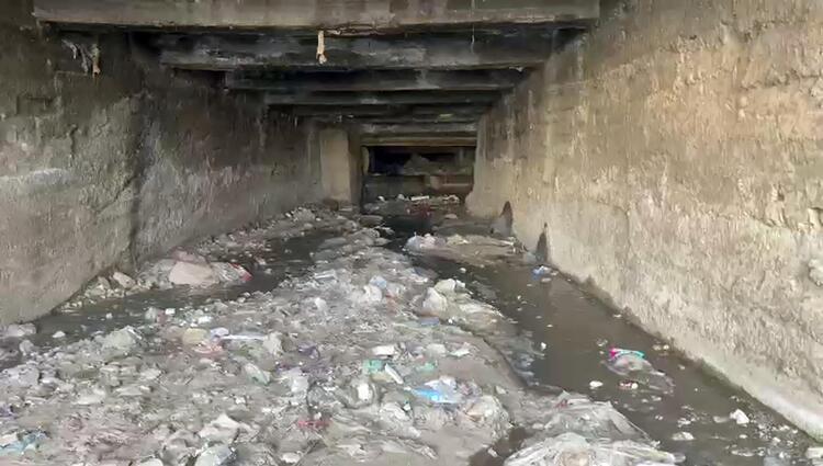 Kuyumcuya dere yatağından girip 16 kilo altın çaldılar