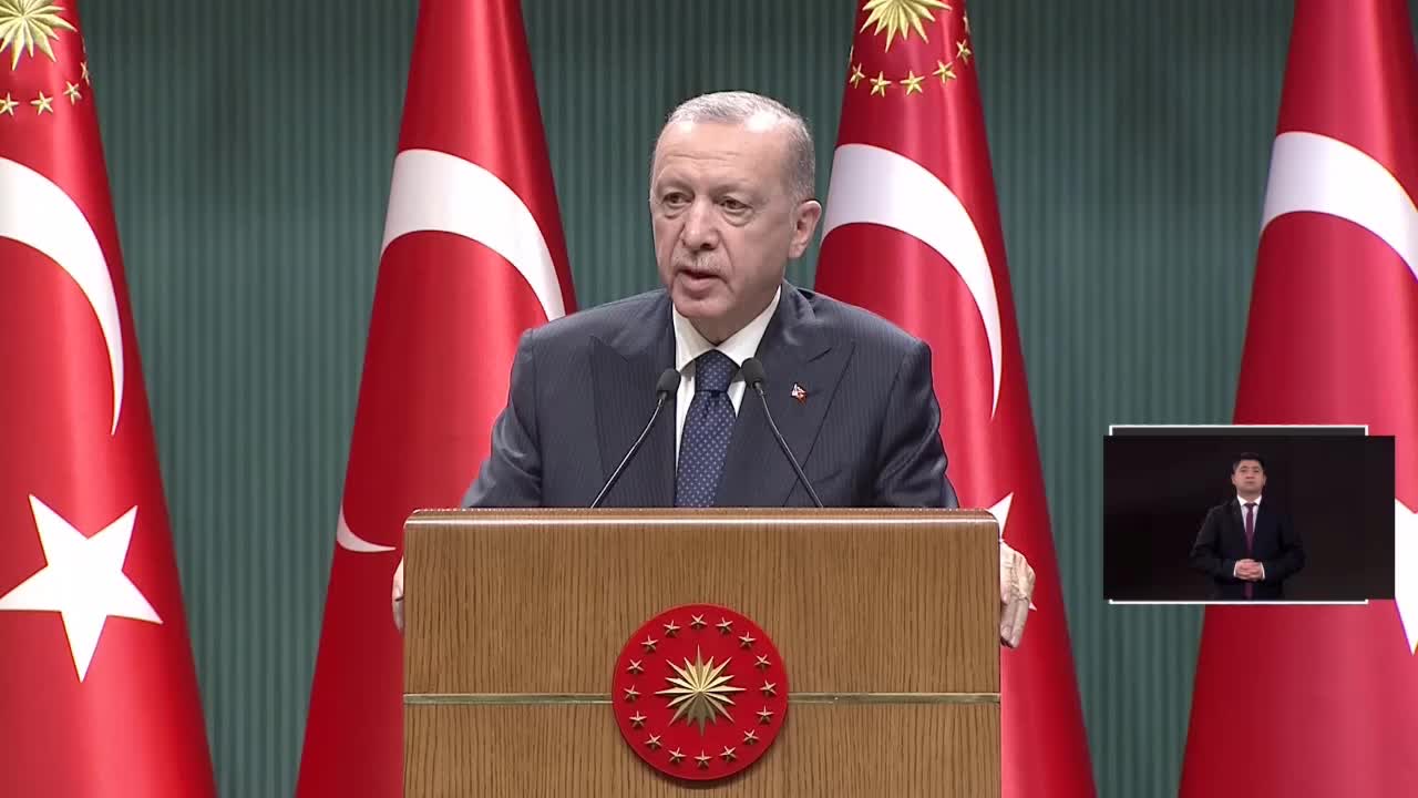 Erdoğan: "Sokakta, tezgahta, vitrinde canımızı yakan fiyat artışları var"