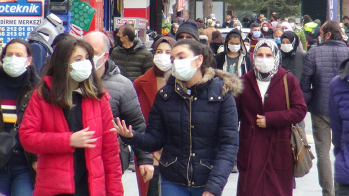 TTB'den "Maske zorunluluğu" açıklaması: “Önlemlerin gevşetilmesi hiç doğru olmaz"