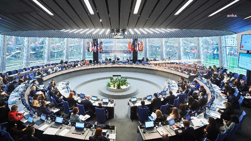 Avrupa Konseyi, Rusya'nın üyeliğini askıya aldı