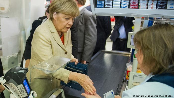 Merkel’in cüzdanını çaldılar