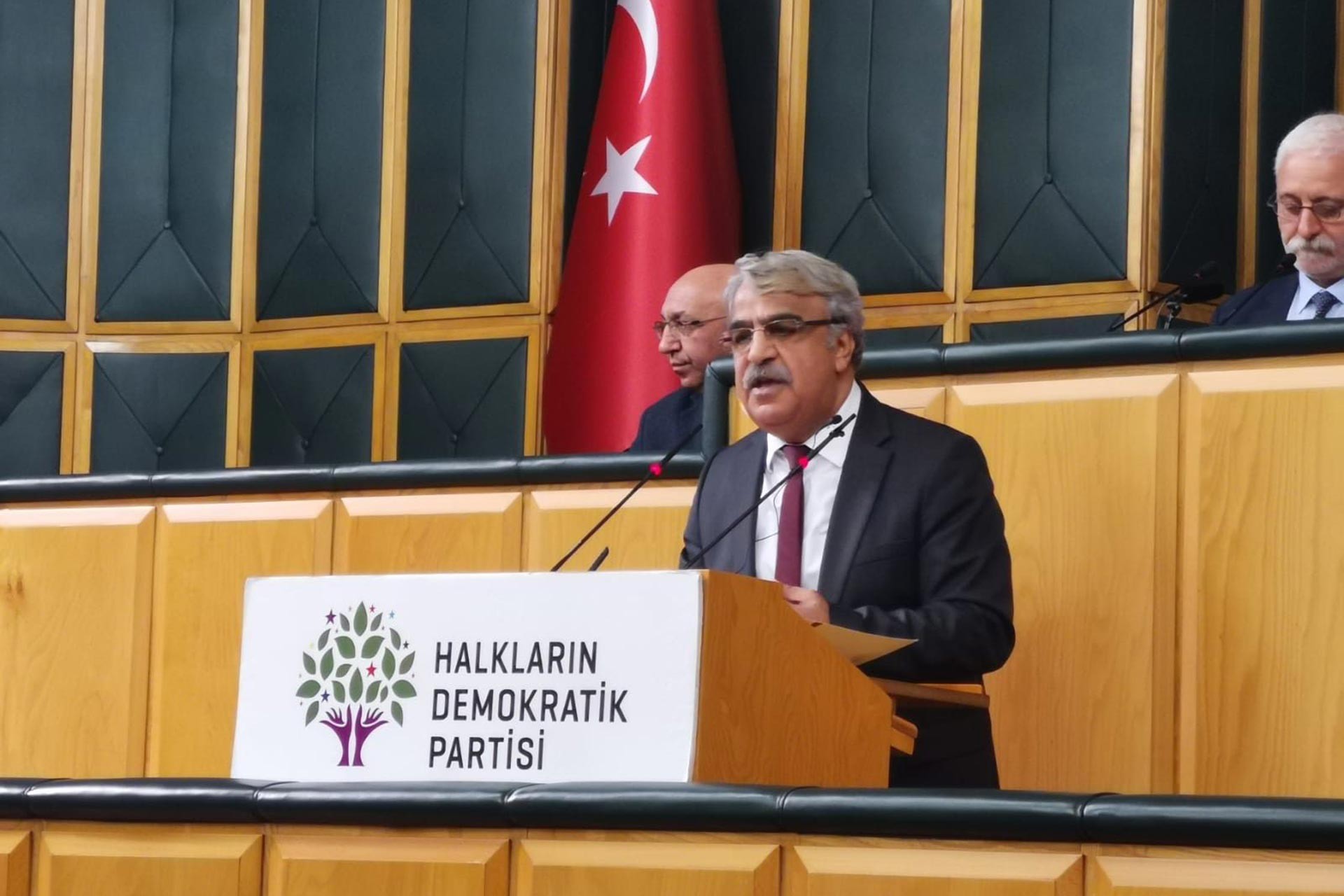 HDP Eş Genel Başkanı Sancar’dan Gara açıklaması:  “Bu bir katliamdır,  kınamak yetmez hakikati ortaya çıkarmalıyız”