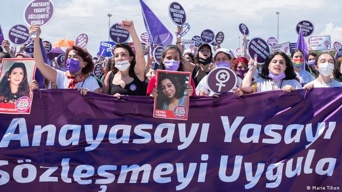 İstanbul Sözleşmesi'nden çekildikten bir yıl sonra: Şiddetle mücadeleye güven azaldı