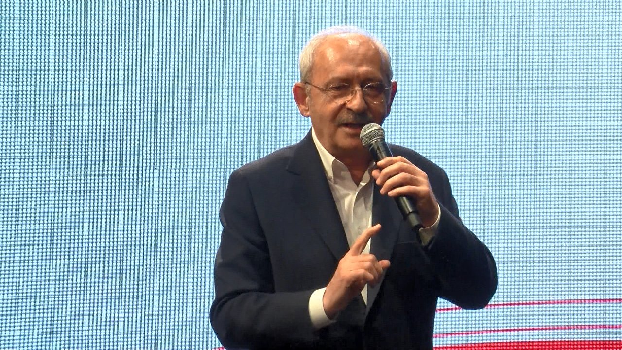 Kılıçdaroğlu'ndan gençlere: "Birileri sizin gücünüzden korkuyor, 'giderlerse gitsinler' diyor