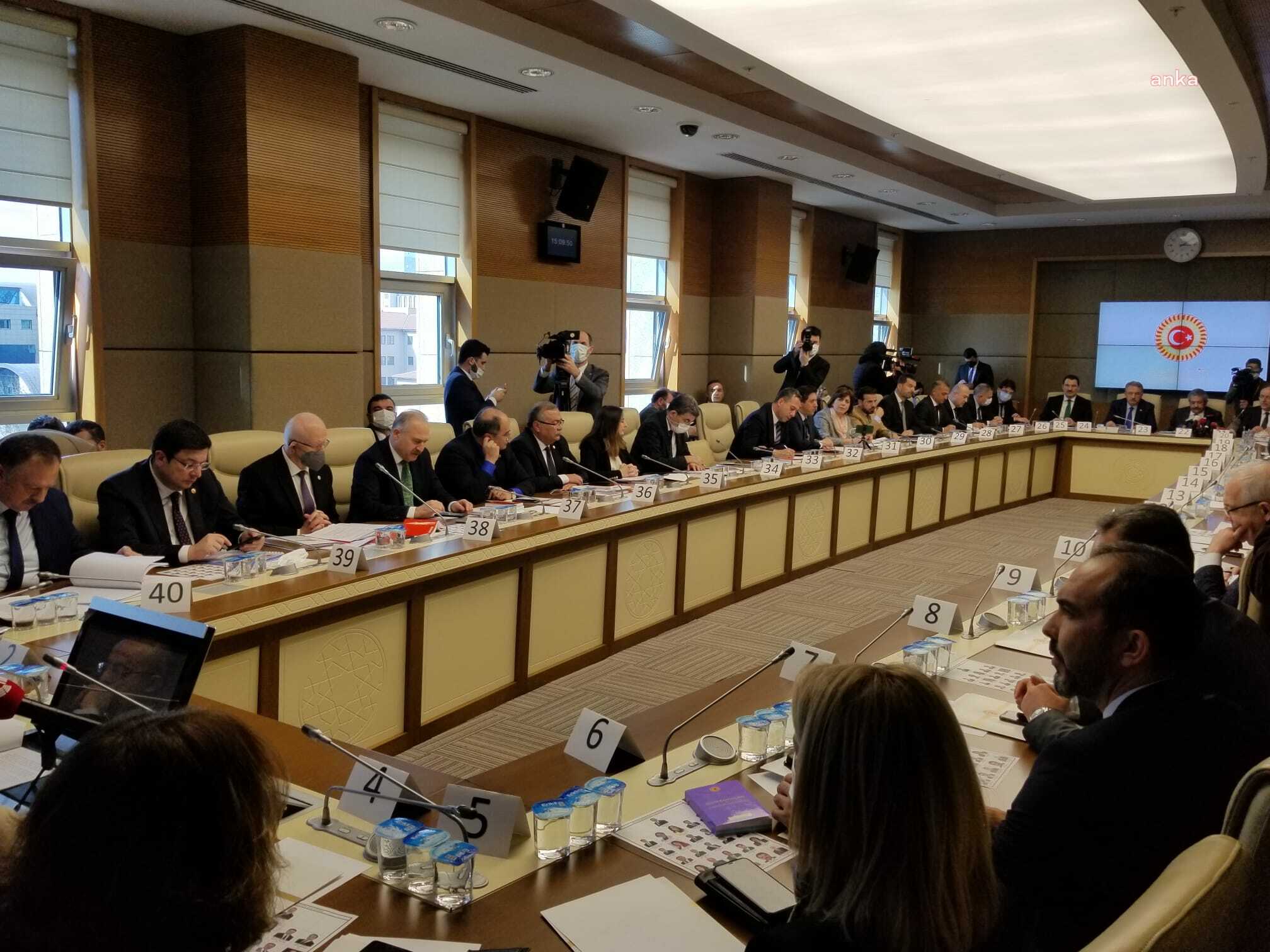 Muhalefetin propaganda yasağına cumhurbaşkanını da dahil etme teklifi reddedildi