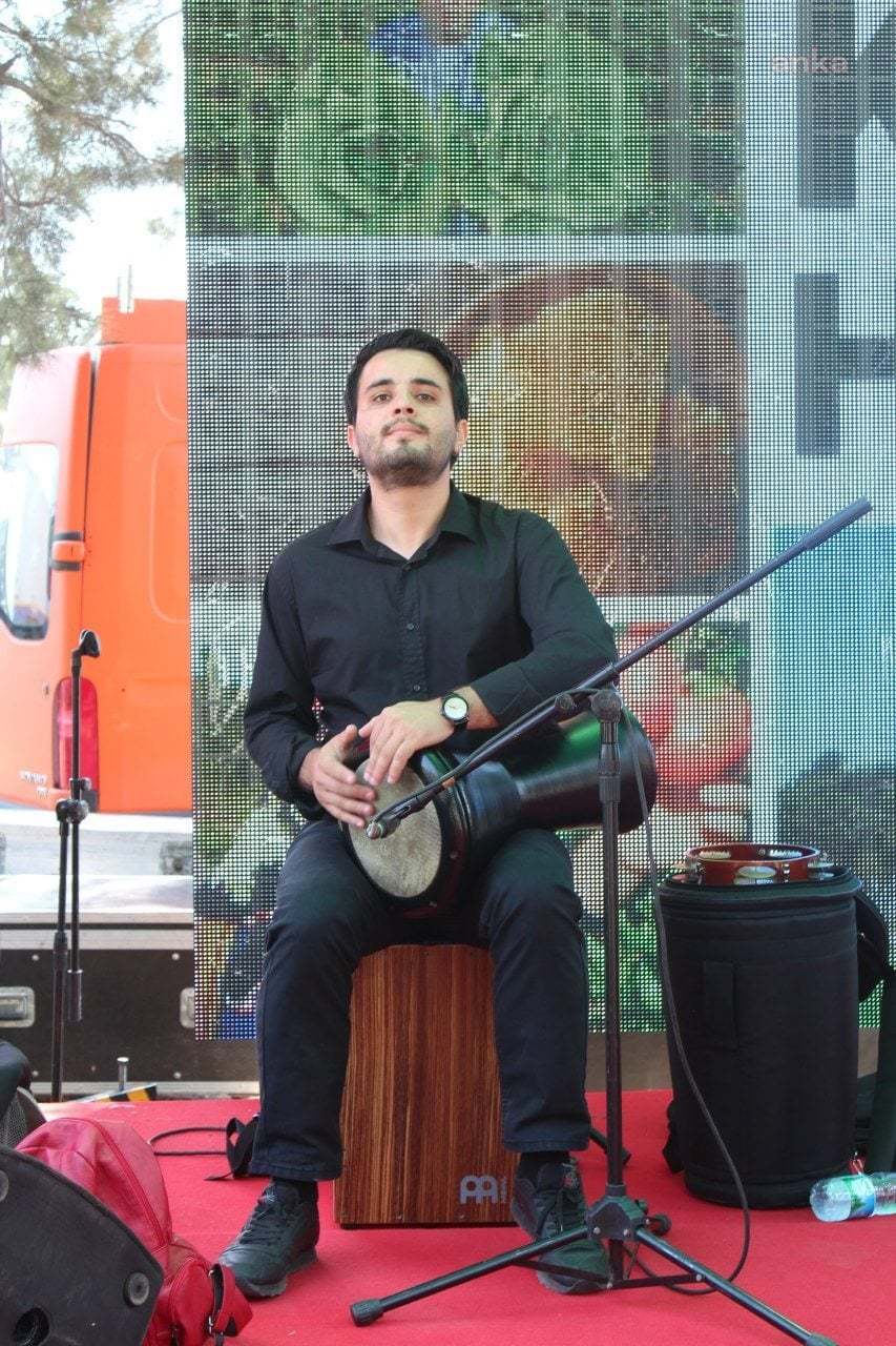 İzmir'de bir genç müzisyen daha işsizlik nedeniyle intihar etti