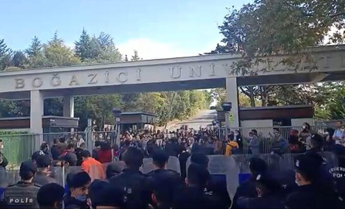 14 ay önce gözaltına alınan Boğaziçi Üniversitesi öğrencilerinin telefon ve bilgisayarları verilmiyor