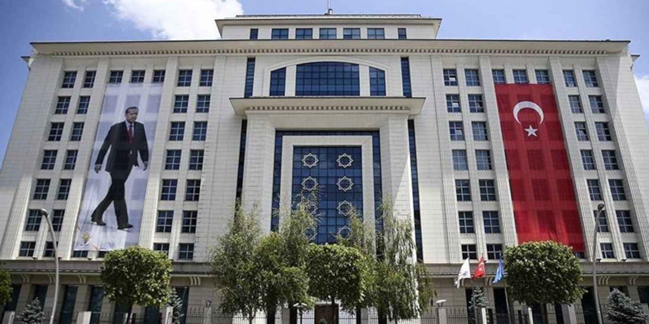 Seçim hazırlığındaki AKP iki şirketle görüştü iddiası
