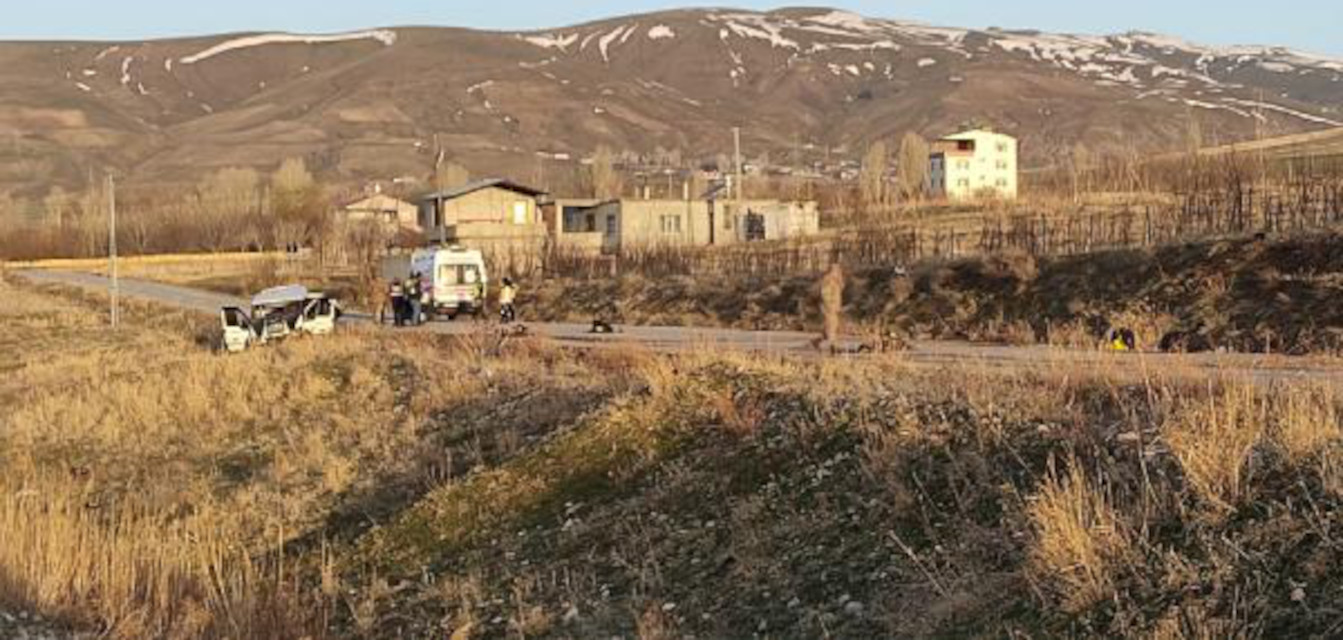 Bitlis'te mültecileri taşıyan araç takla attı: 4 ölü, 25 yaralı