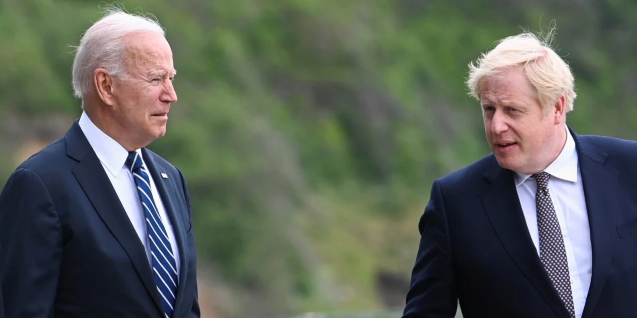 Kiev'e giden Johnson'dan Biden'a telefon: Ukrayna'ya askeri destek paketi güncellendi