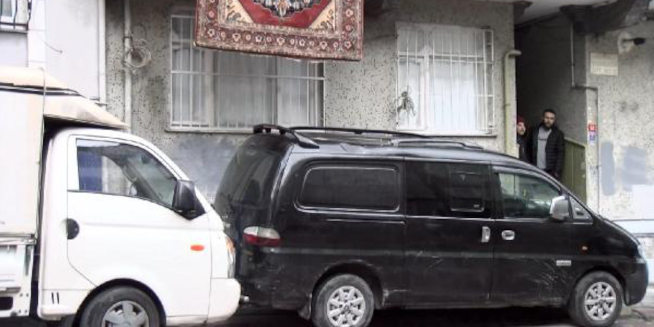 Baba kavgaya gitmesine izin vermedi, çocuk balkondan atladı