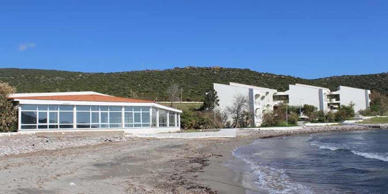 Denize sıfır 40 dönümlük arazi Ensar Vakfı'na bedelsiz verildi