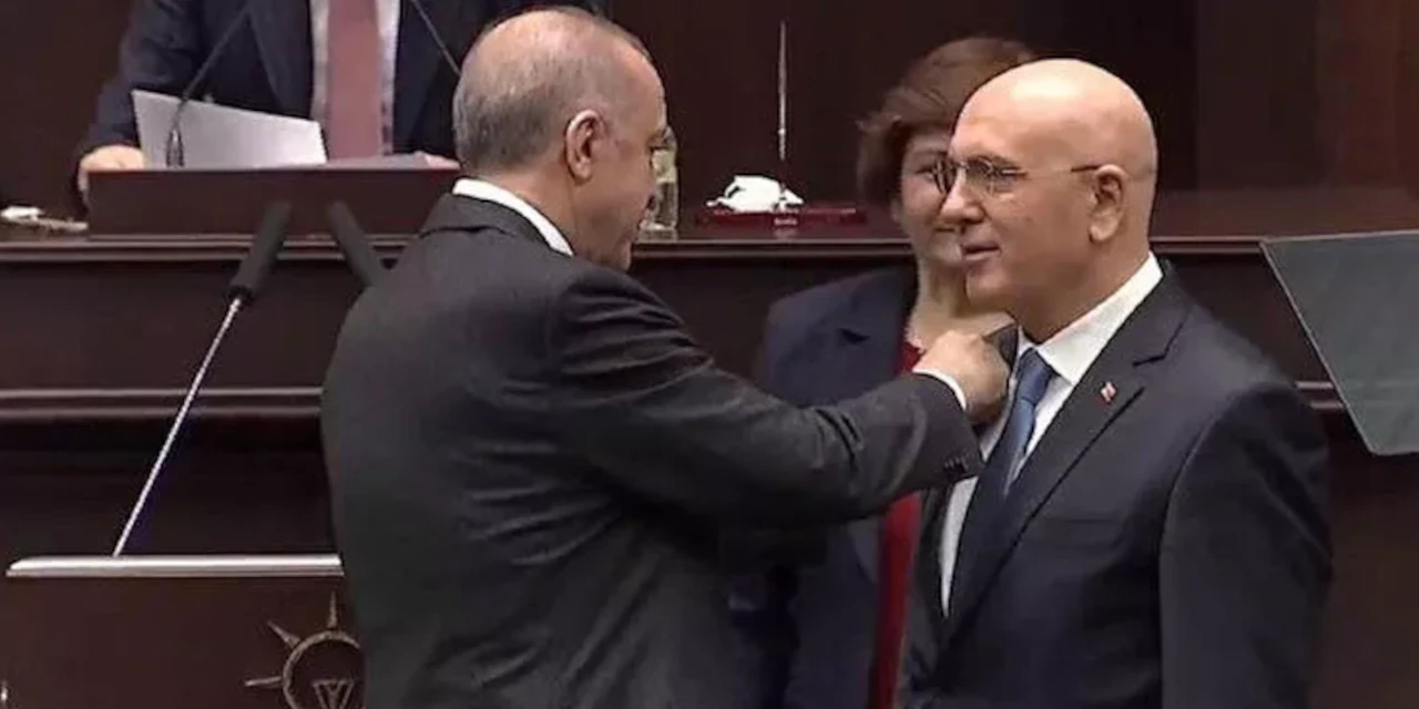 İsmail Ok döndü dolaştı AKP'ye katıldı