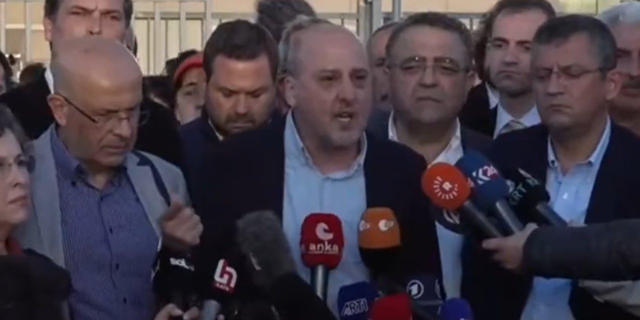 Ahmet Şık'tan 'muhaliflere' de tepki: İtiraz etmeyen herkes bu kararın sorumlusudur