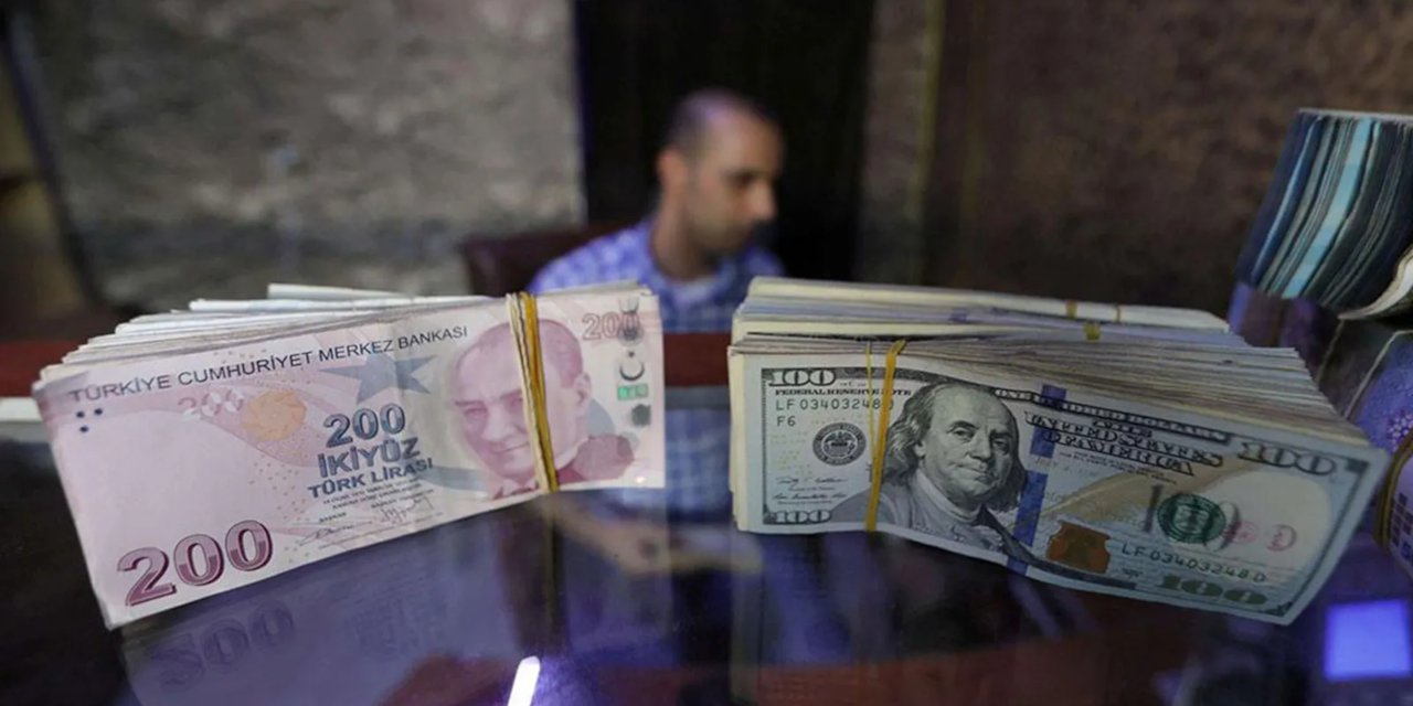 Ekonomist Selçuk Geçer: Dolar aslında 20 liranın üzerine çıktı